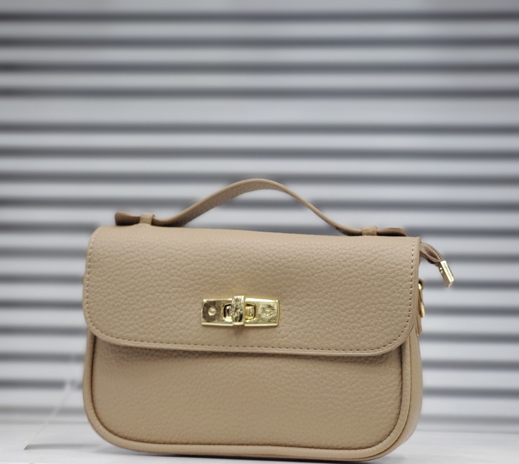 حقيبة جلد شبابية