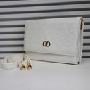 حقيبة جلد شبابية