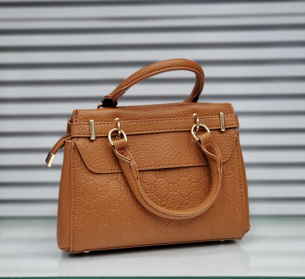 حقيبة جلد شبابية