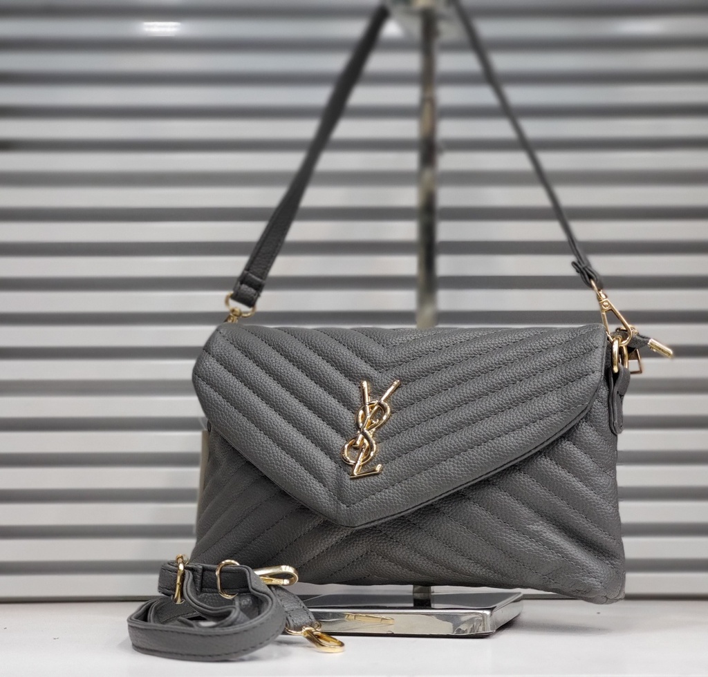 حقيبة جلد شبابية