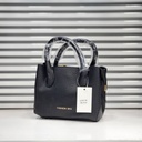 حقيبة جلد شبابية