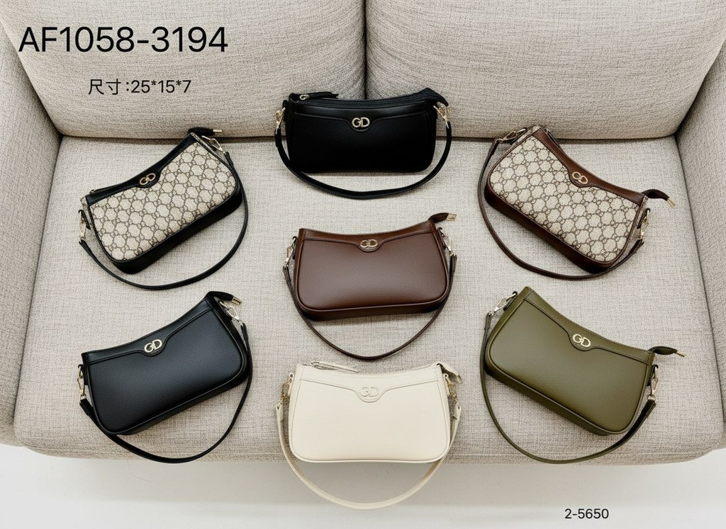 حقيبة جلد شبابية