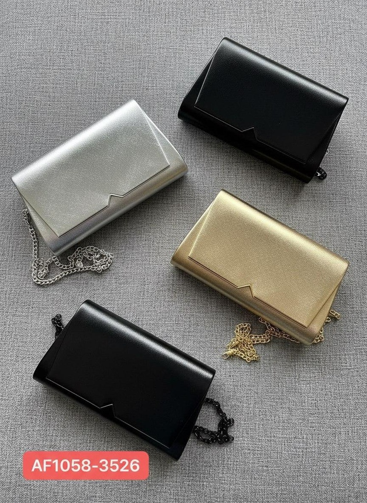 حقيبة جلد شبابية