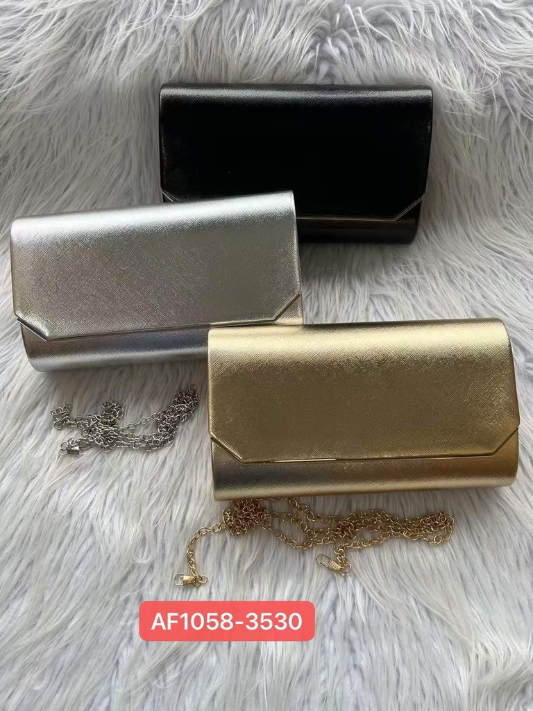 حقيبة جلد شبابية